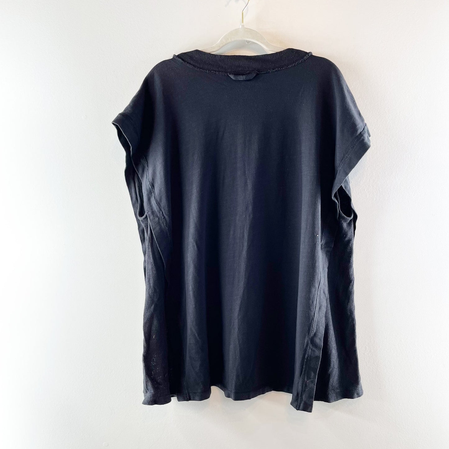 FP Movement V Neck Oversized Short Sleeve Tunic Tee Shirt Top Black Small