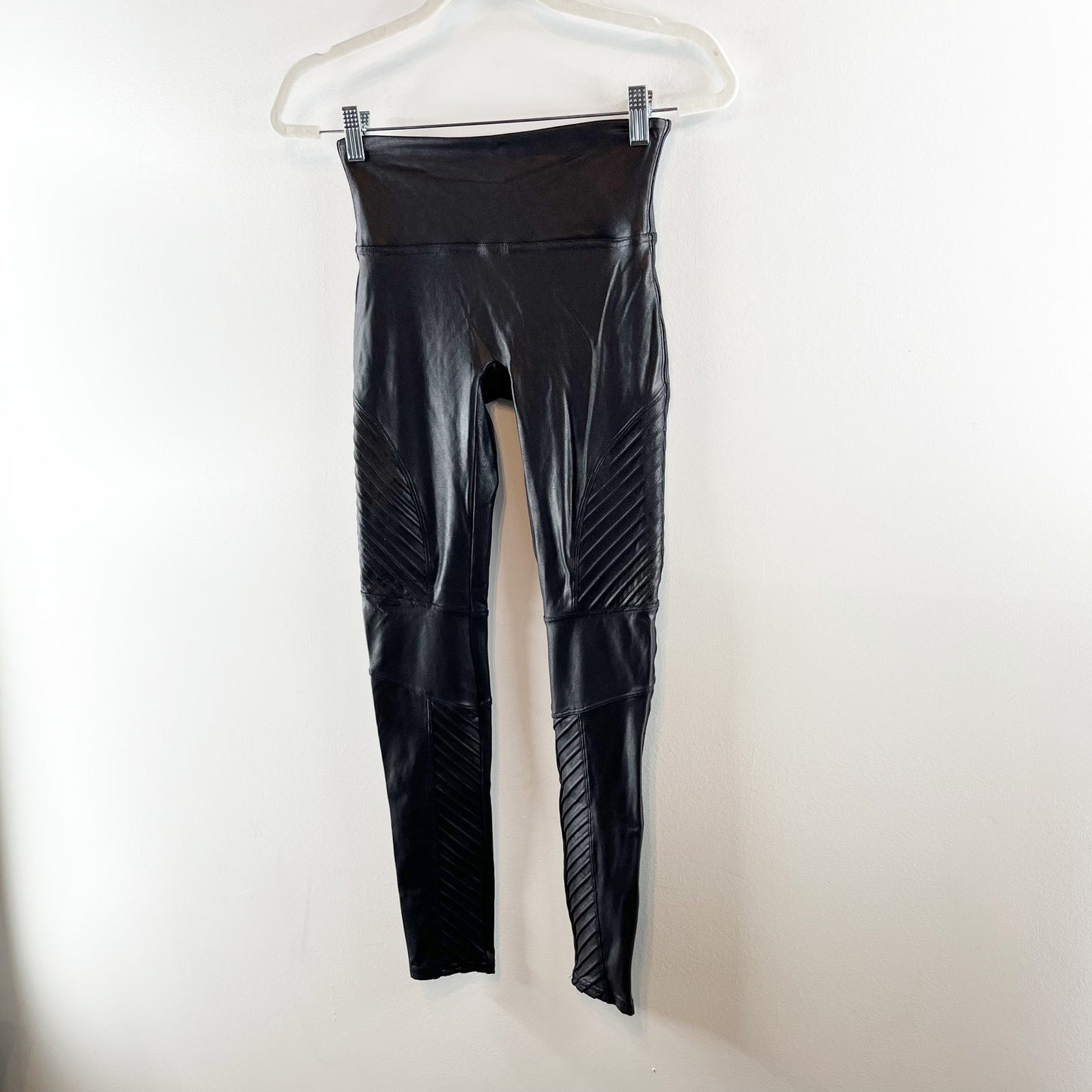 SPANX Shiny Faux Leather Slim Fit Pull On Mid Rise Moto Leggings Black Small