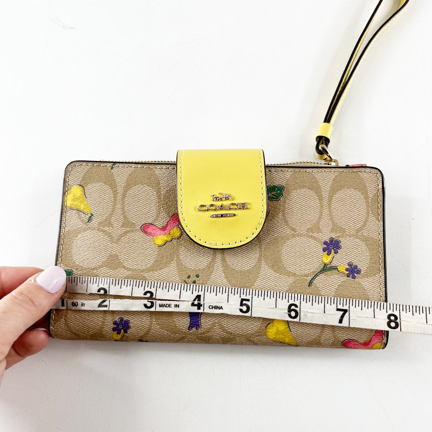 Coach Phone Wallet Wristlet Signature Canvas C Dreamy Veggie Print Yellow Tan