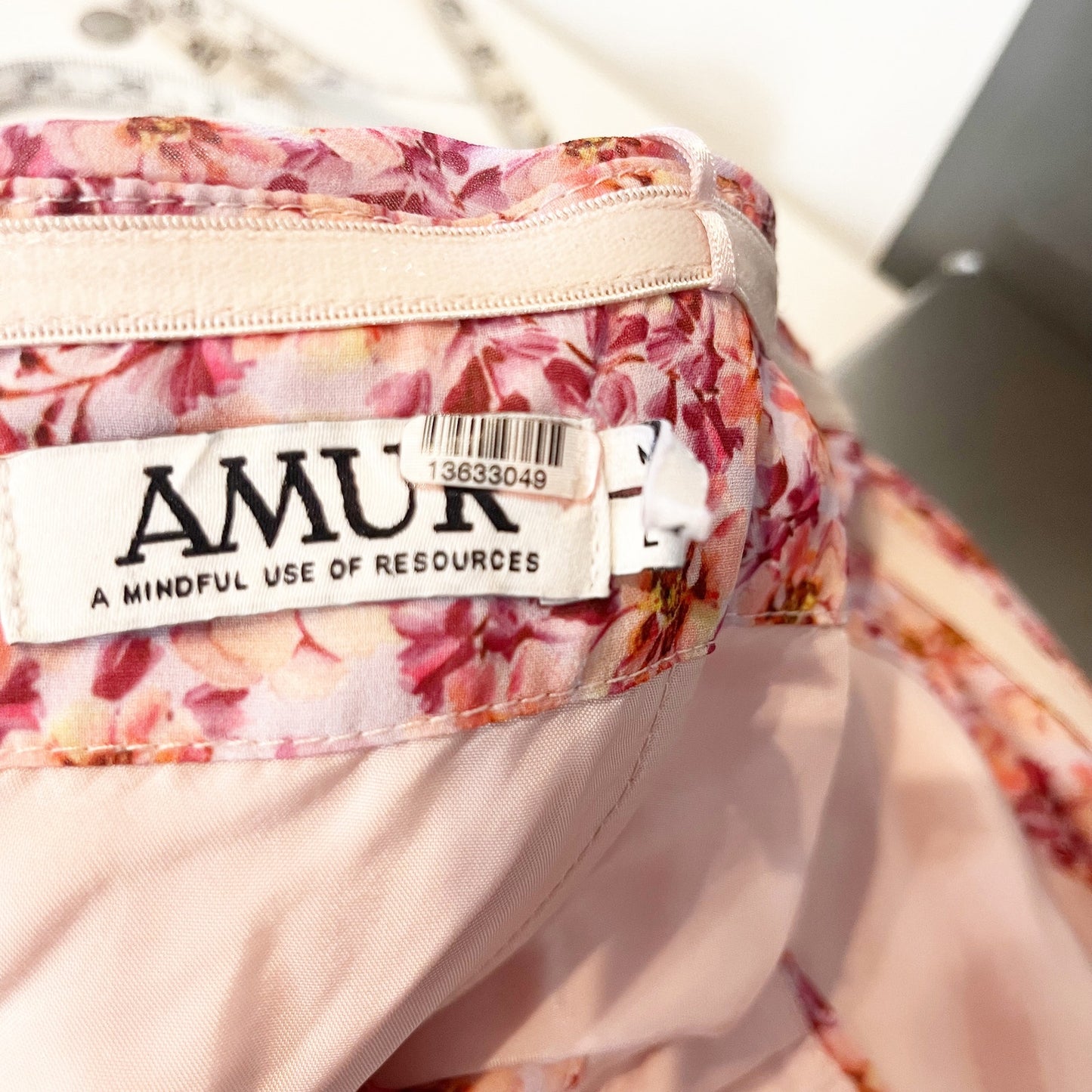 AMUR Hilda Floral Off-The-Shoulder Sweetheart Neck Crop Blouse Top Pink Large