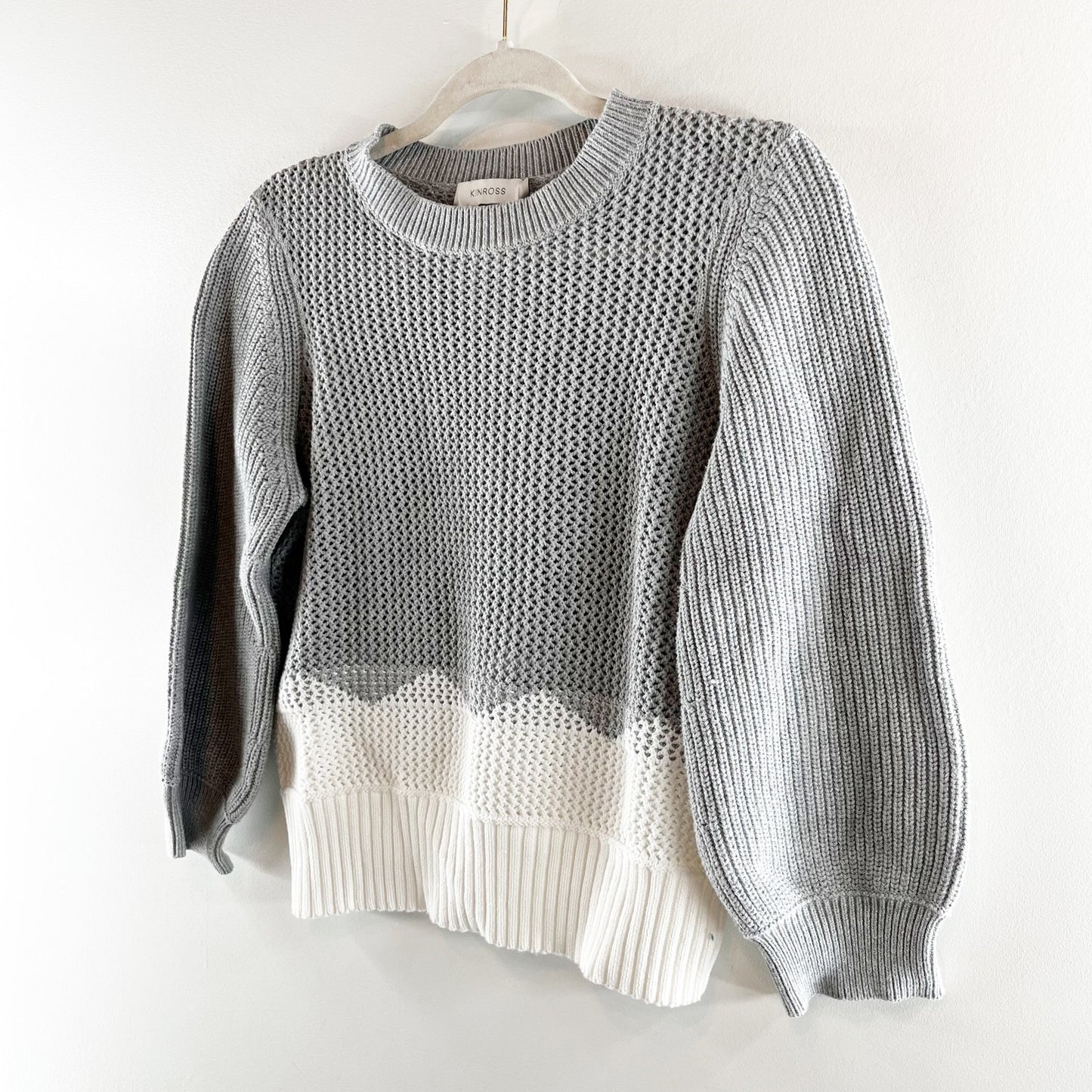 Kinross Crewneck Puff Sleeve Colorblock Sweater Gray White Medium