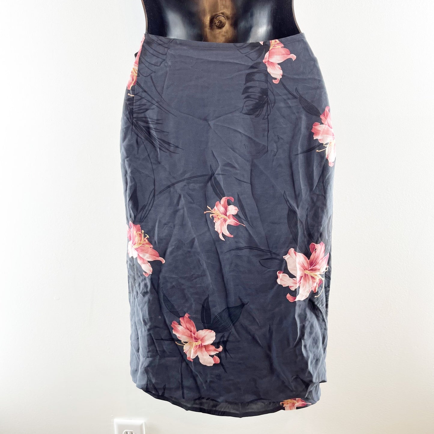 Tommy Bahama Silk Luscious Lily Wrap Sarong Skirt Black Small