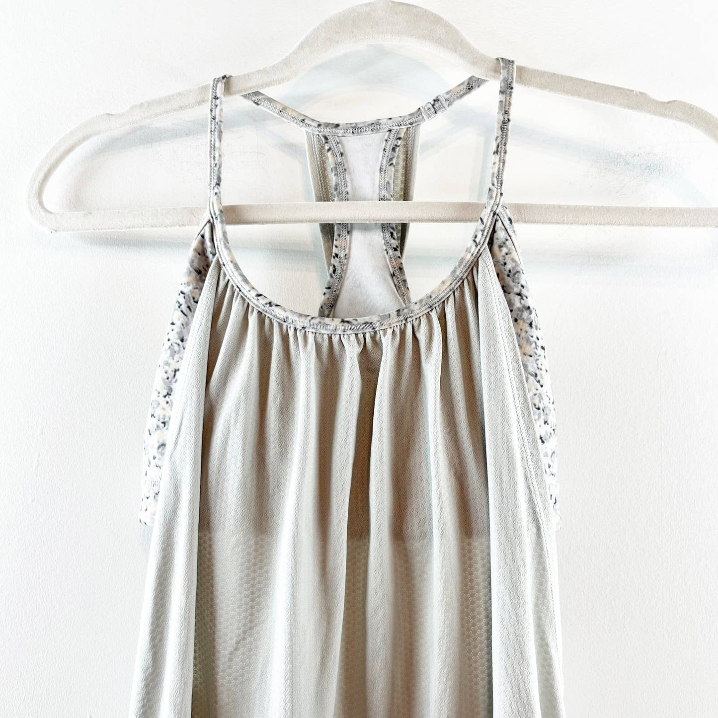 Lululemon Athletica No Limits Tank Silver Spoon Petite Fleur Silver Spoon 4