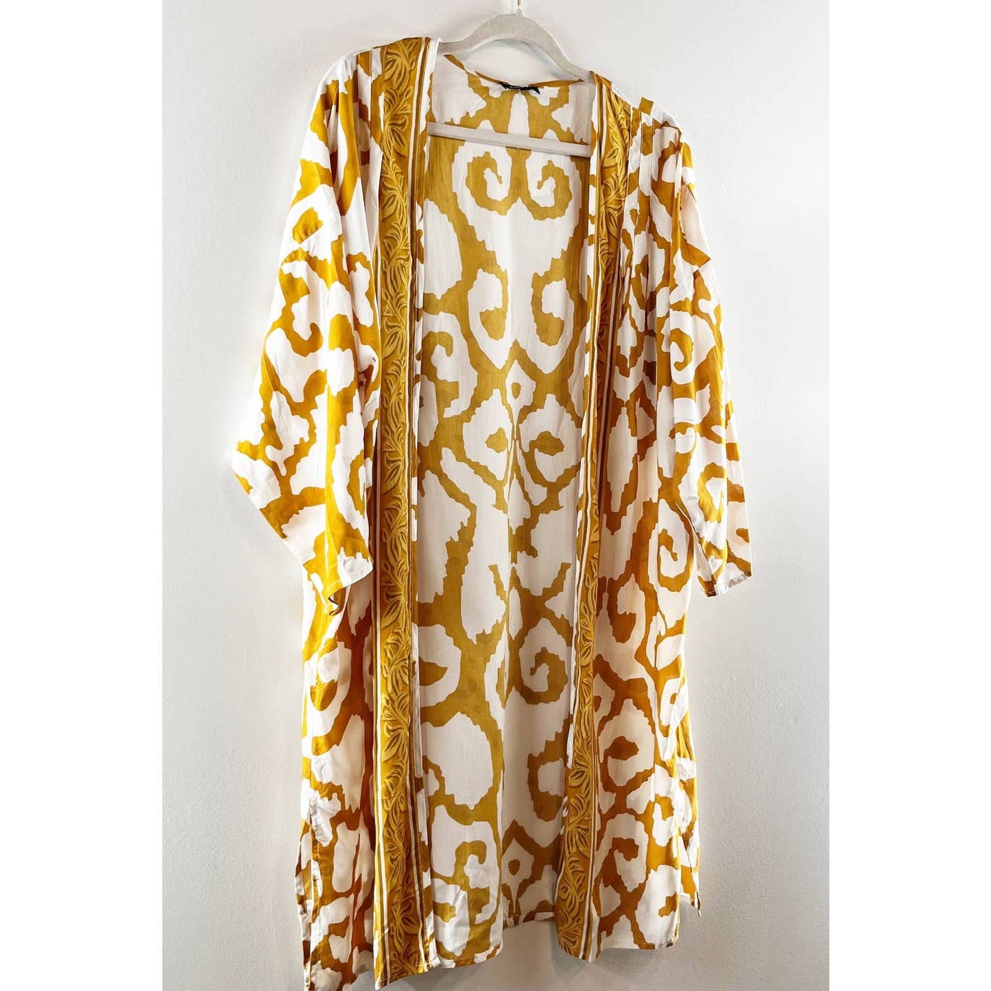 Tolani 3/4 Sleeve Open Front Sahara Duster Kimono Yellow Gold White One Size