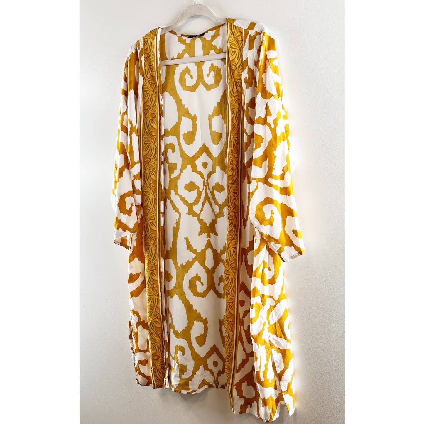Tolani 3/4 Sleeve Open Front Sahara Duster Kimono Yellow Gold White One Size