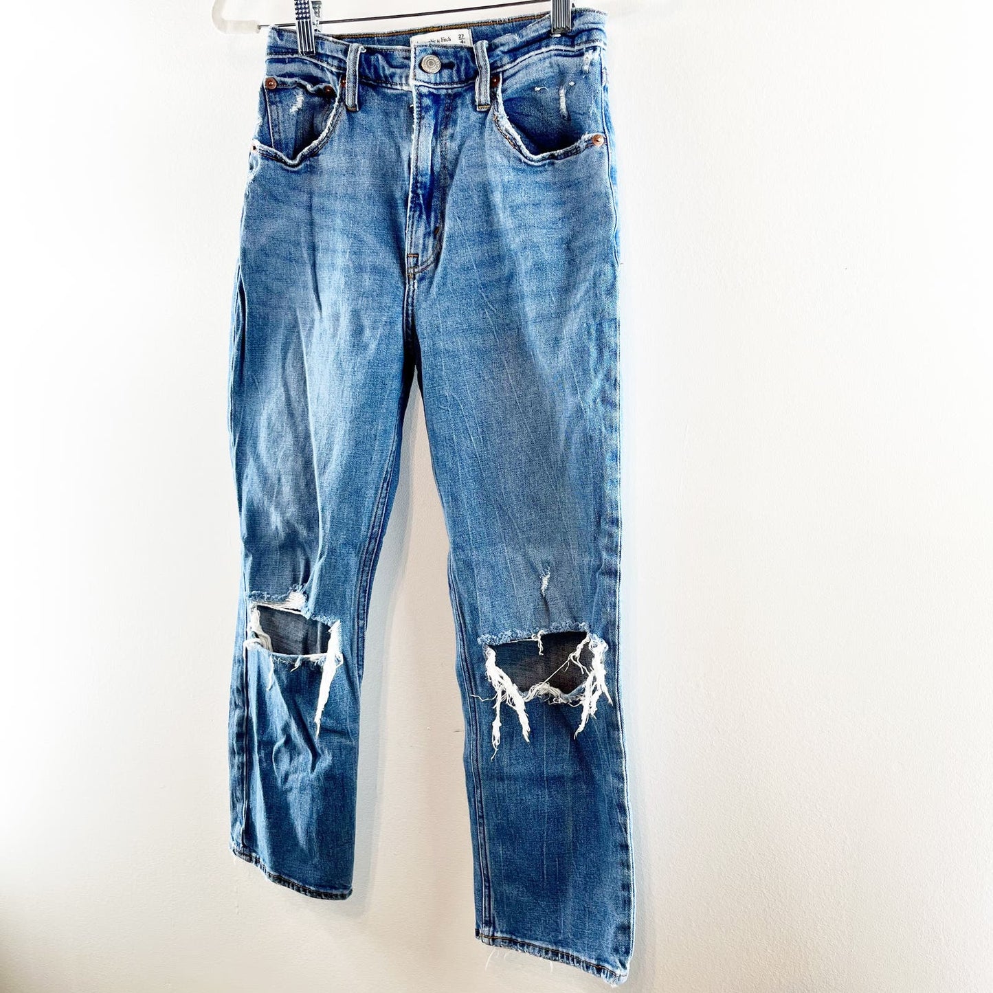 Abercrombie & Fitch The Ankle Straight Ultra High Rise Distressed Jeans 4 Short