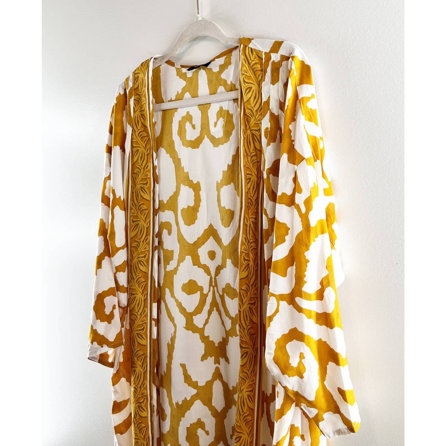 Tolani 3/4 Sleeve Open Front Sahara Duster Kimono Yellow Gold White One Size