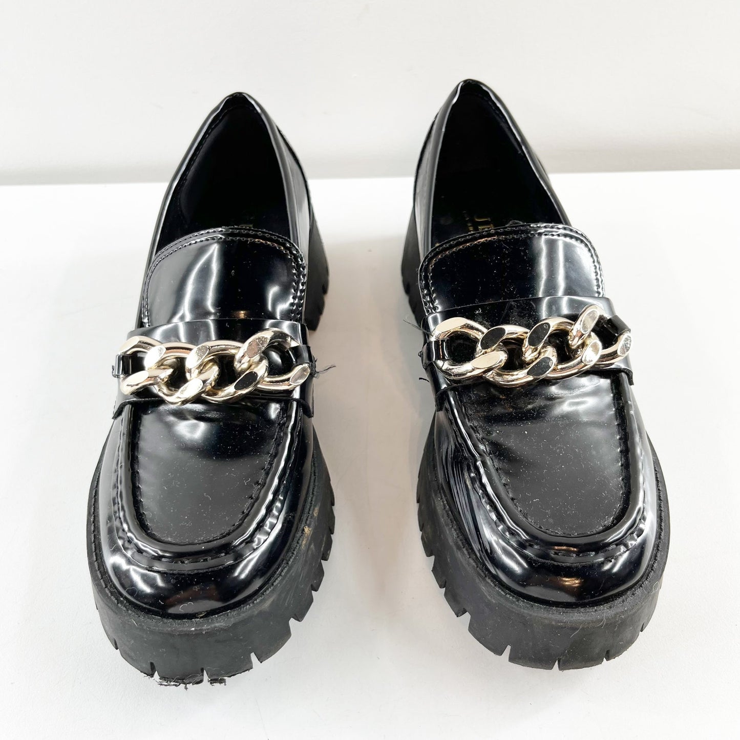 Guess Hillford Chunky Patent Gold Chain Loafer Platform Shoes Black 8