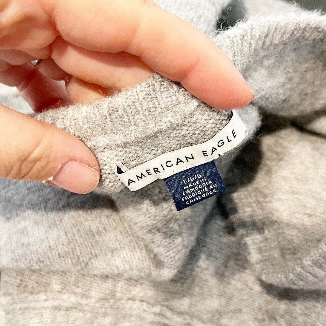 American Eagle Scooped V Neck Long Sleeve Bow Graphic Sweater Gray Large