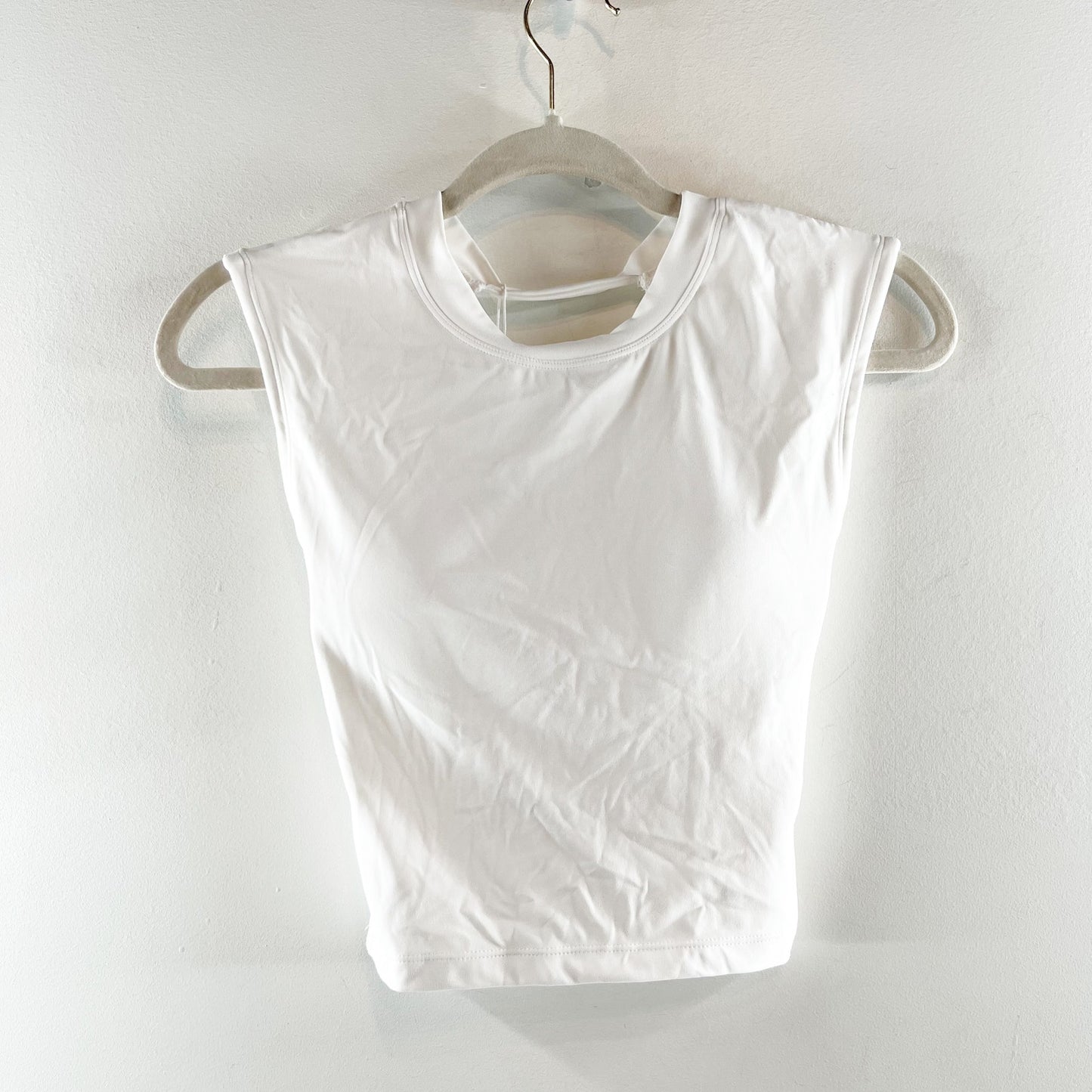 Halara Built In Bra Twist Open Back Cropped Muscle Tank Top White Small
