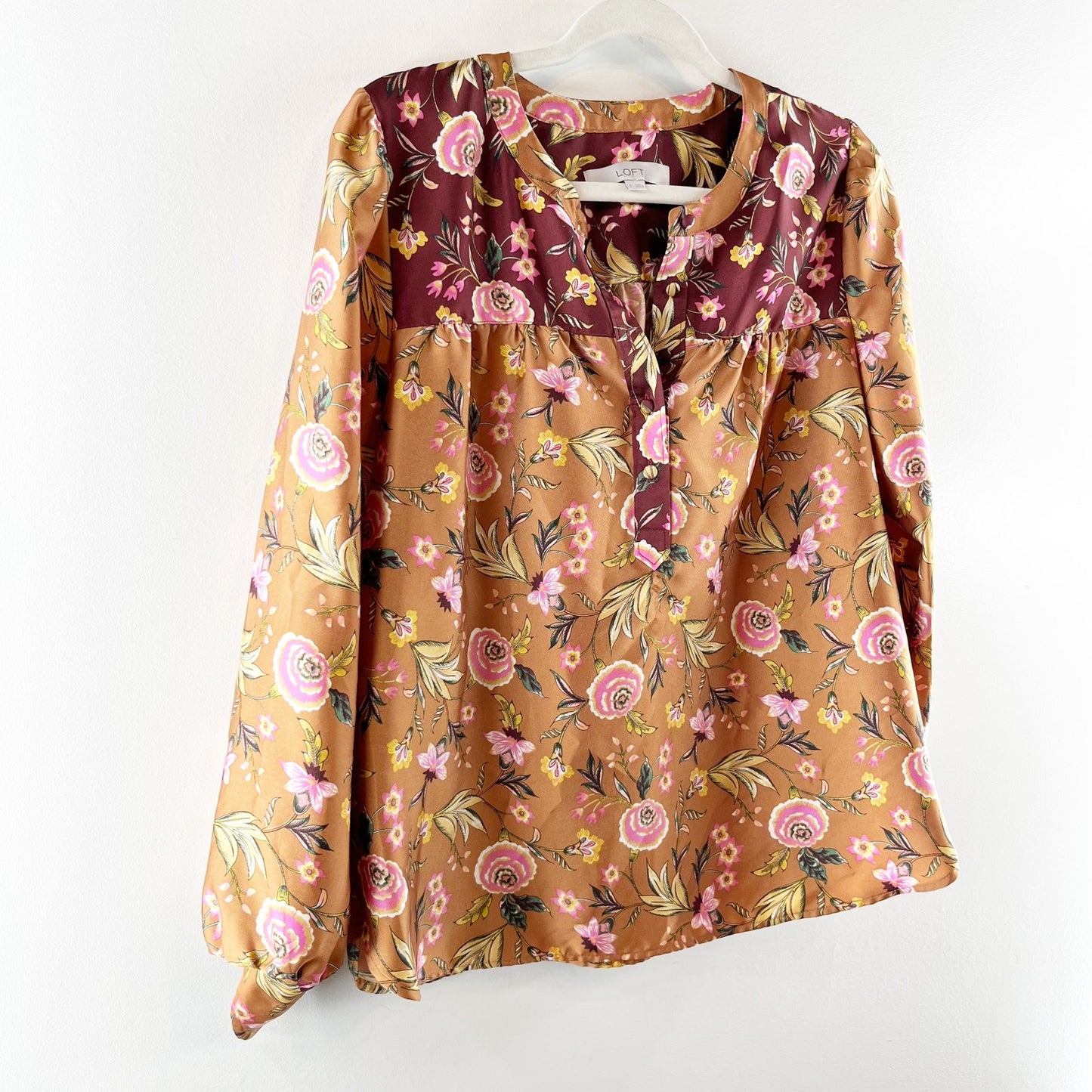 LOFT Long Sleeve Button Front Floral Satin Blouse Top Orange Maroon Small