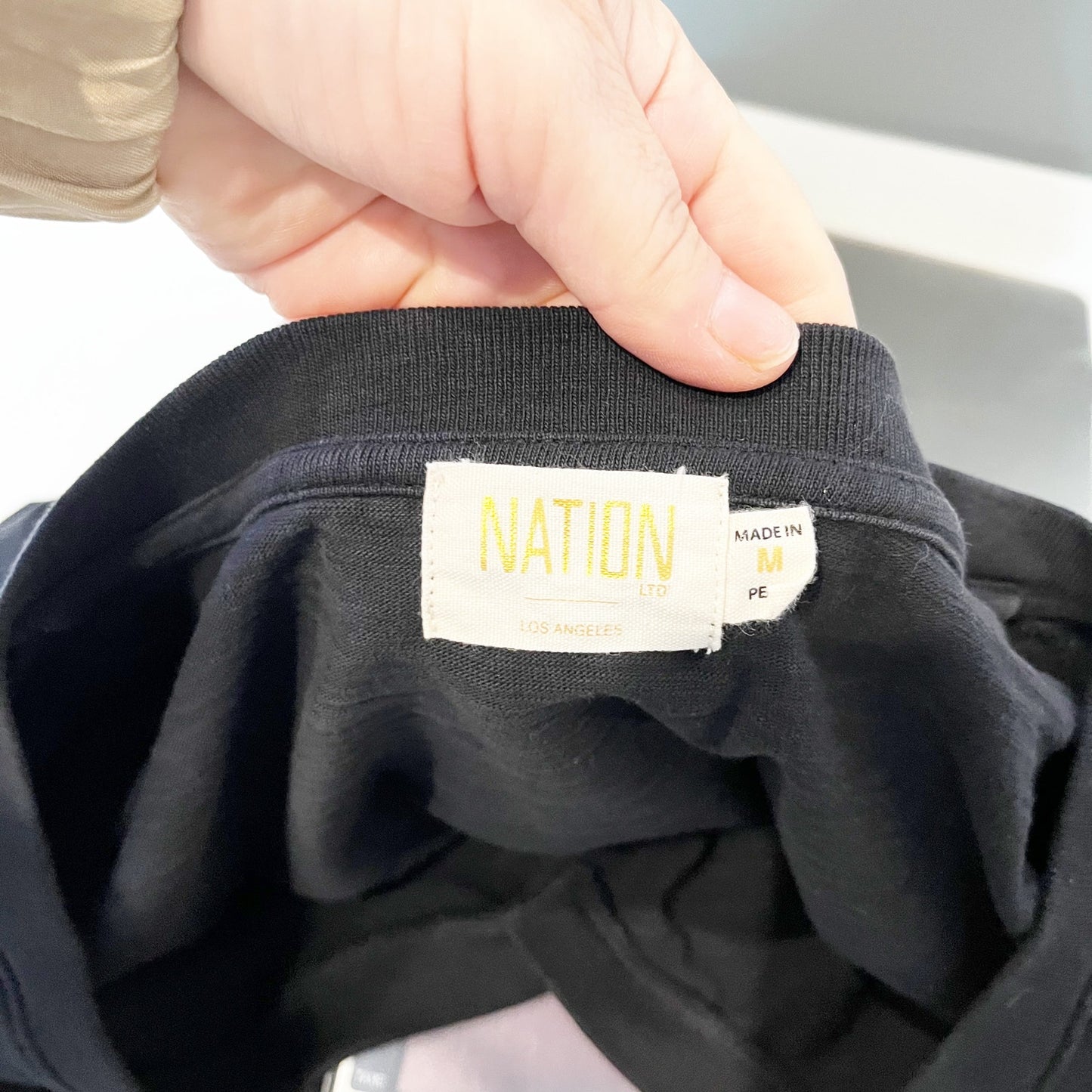 Nation LTD 100% Cotton Long Sleeve Wyatt V-Neck Sweatshirt Black Medium