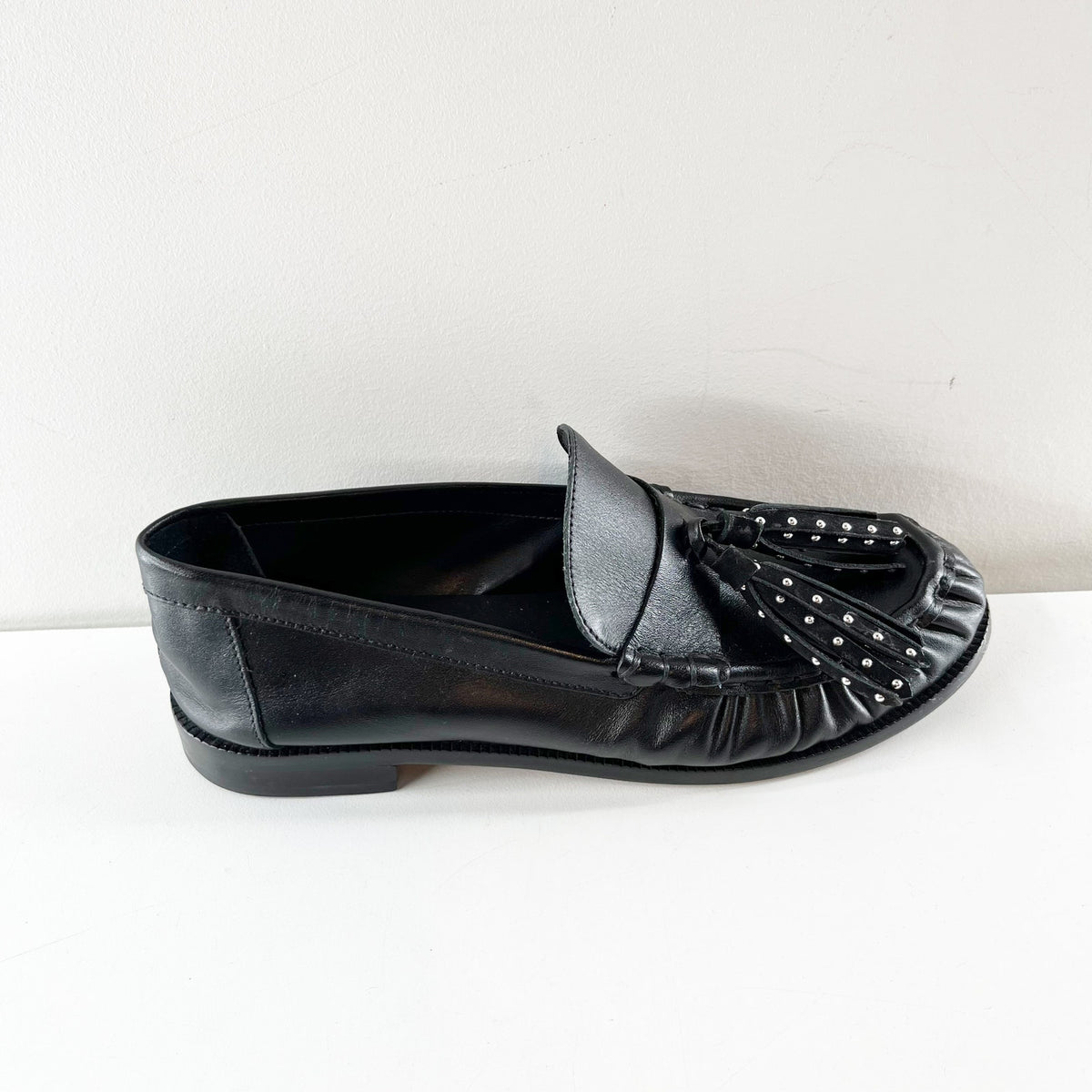 Schutz Tilly Tassel Leather Loafers Black 6.5