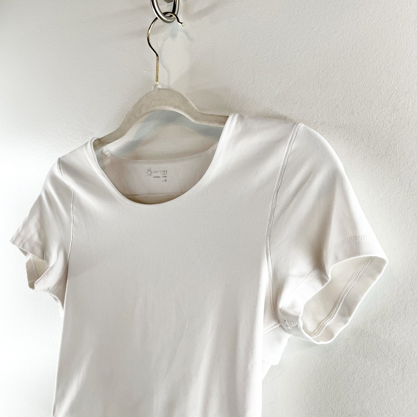 OFFLINE By Aerie Real Me Xtra Twist Back Short Sleeve Cropped Tee White Medium