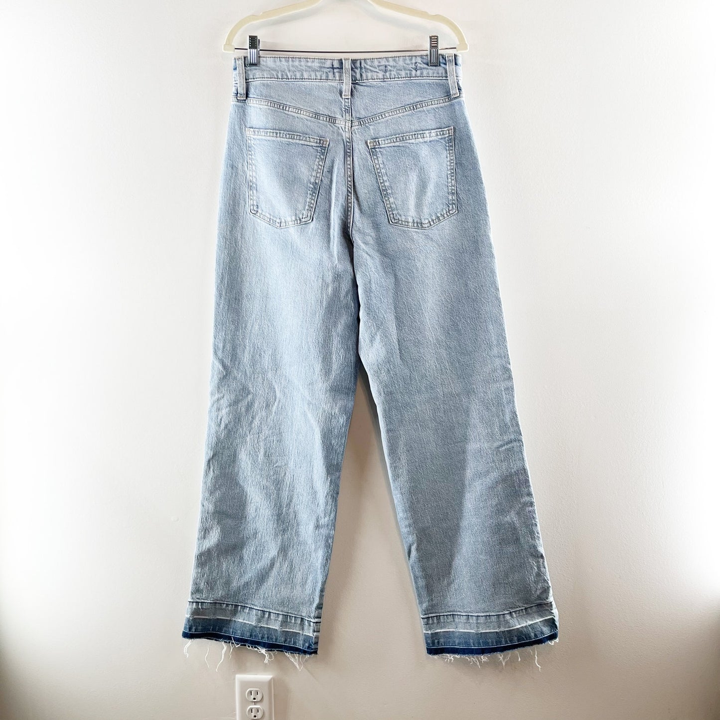 Universal Thread High Rise Wide Leg Released Raw Hem Jeans Blue 10