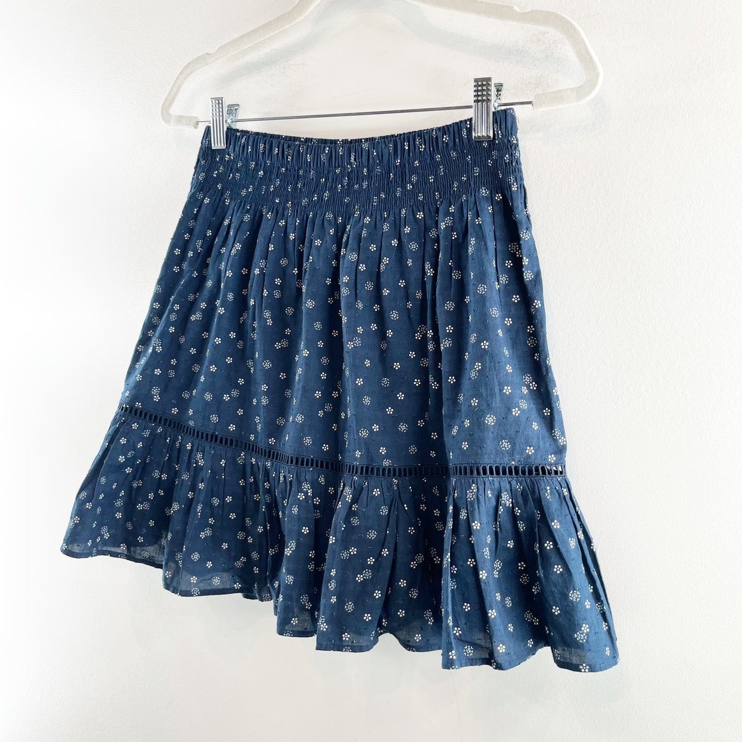 Madewell Smock Waist Ruffle Mini Skirt in Bandana Flower Navy Blue XXS