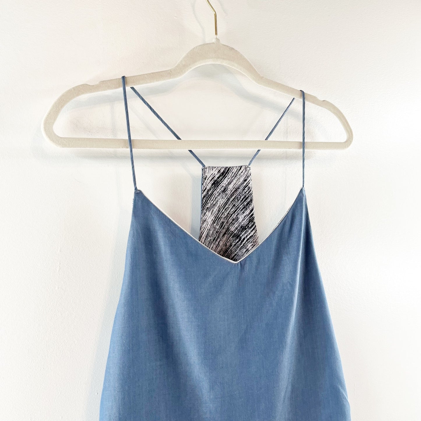 Lululemon Wake & Flow Racerback Tank Top Camisole Blue Denim Small