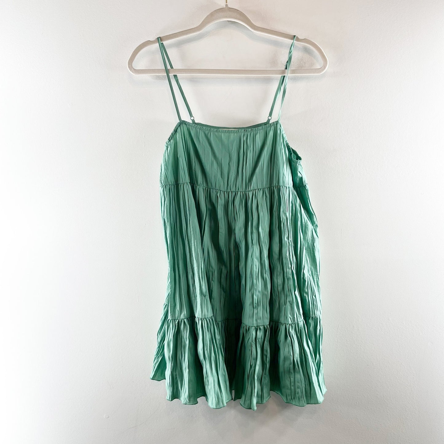 Urban Outfitters Lucia Plisse Tiered Mini Dress Green Medium