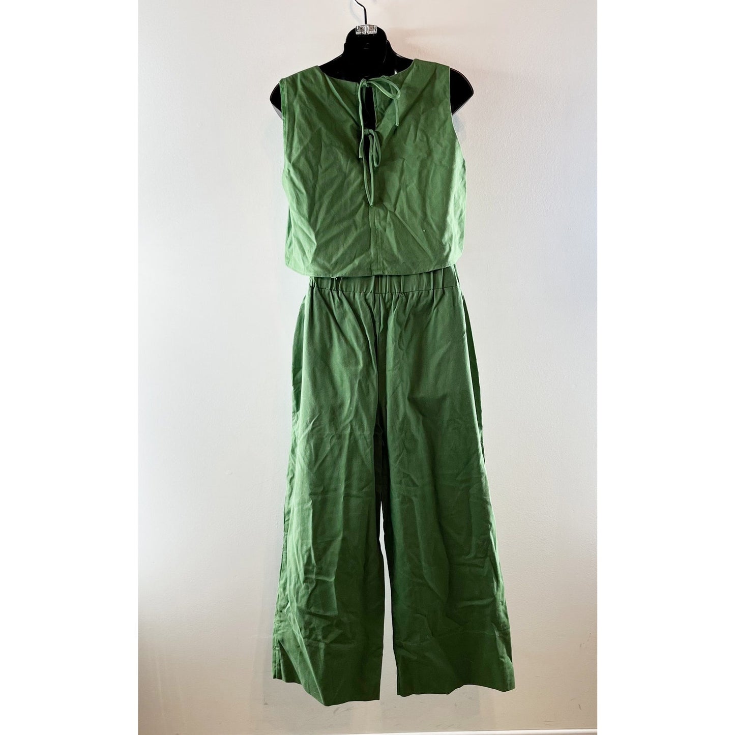 Kourt Willow Cropped Tank Top and Wide Leg Linen Pants Set Green Medium
