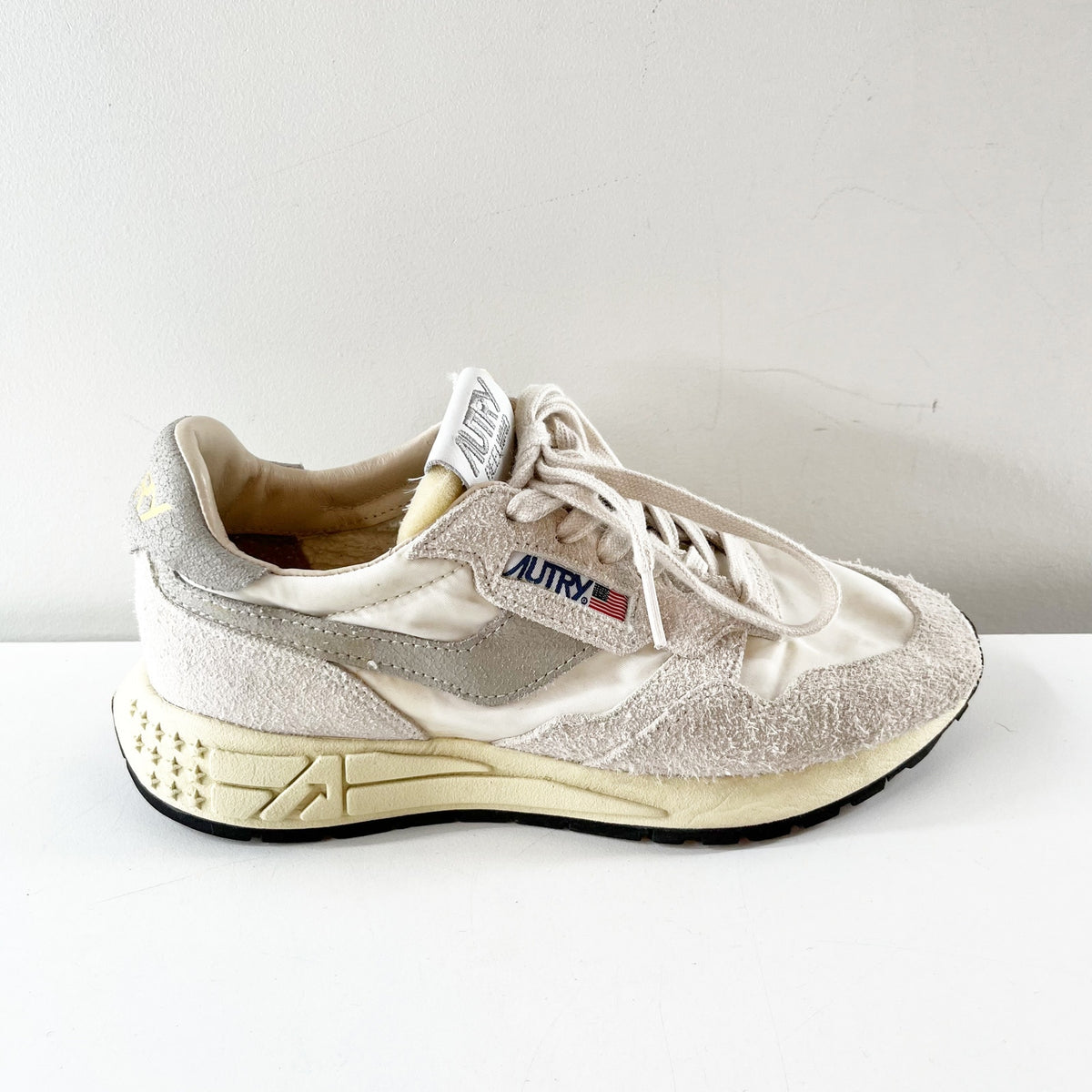 Autry Reelwind Low Top Lace Up Sneakers Shoes White Natural 38