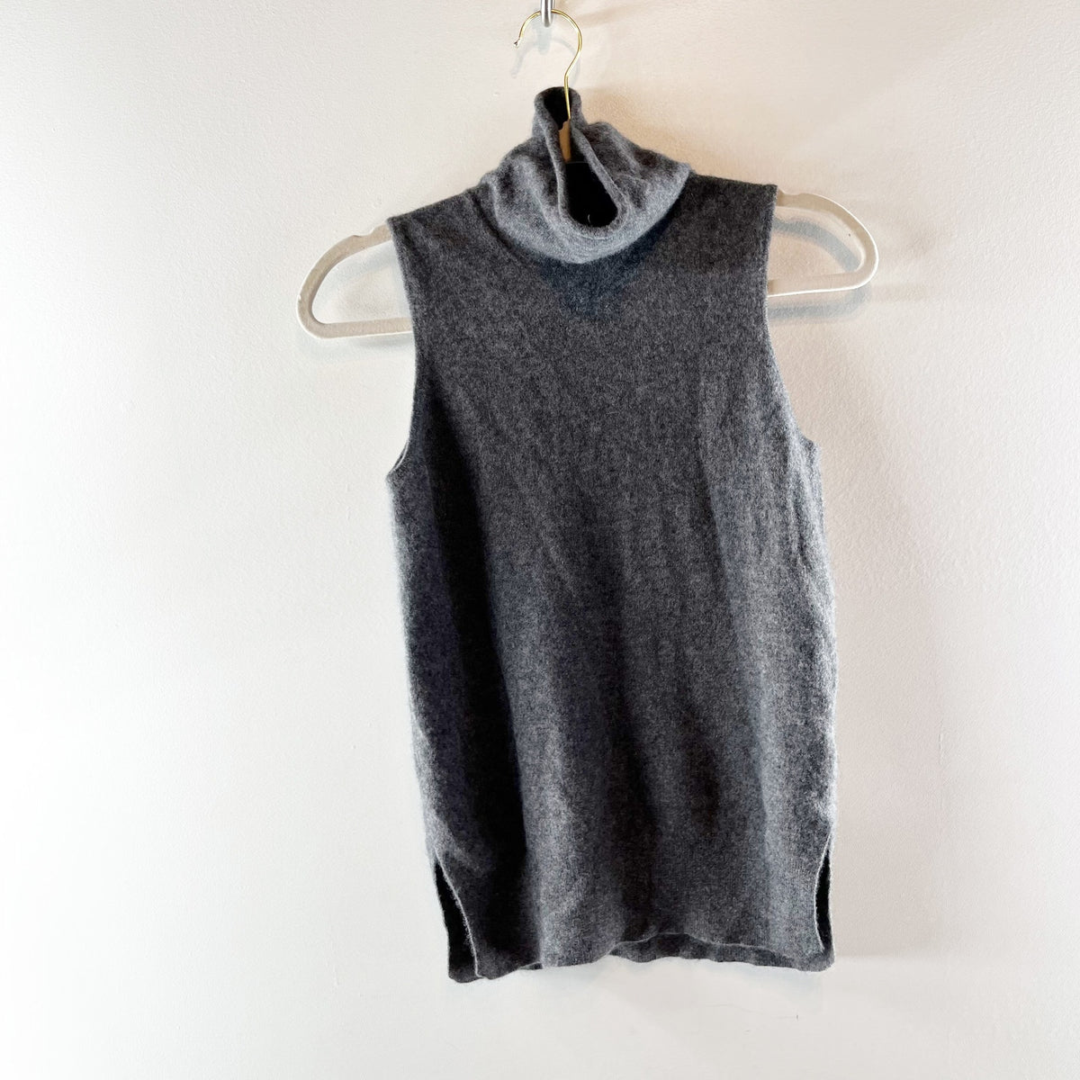 Naadam 100% Cashmere Sleeveless Turtleneck Pullover Sweater Gray XS