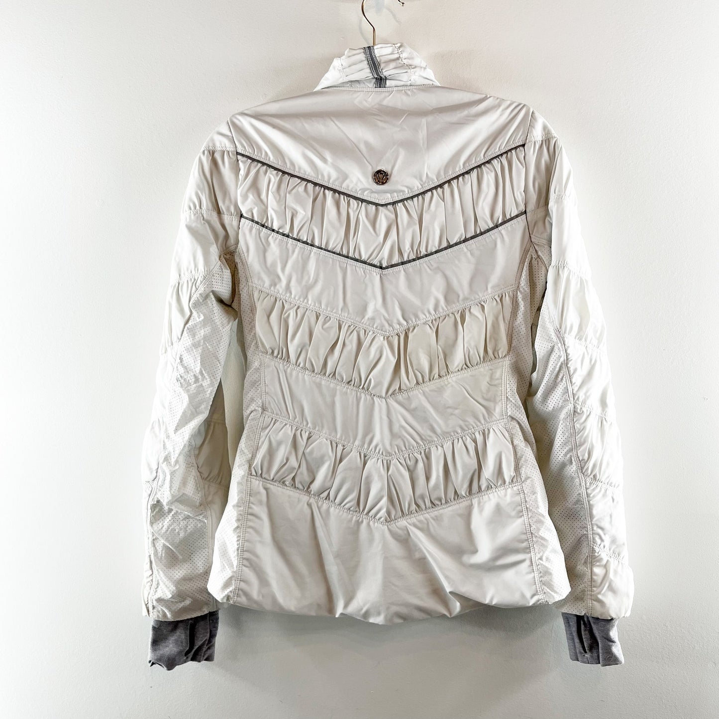 Lululemon Outward Bound Long Sleeve  Full Zip Running Puffer Jacket White US 6