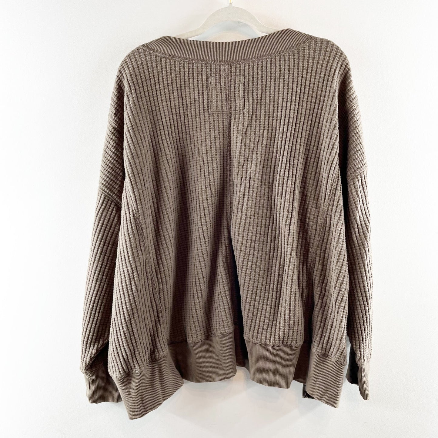 American Eagle Big Hug Waffle V Neck Oversized Sweatshirt Brown Medium