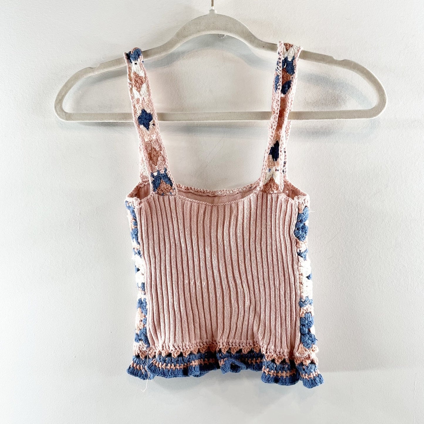 American Eagle Crochet Cropped Granny Square Tank Top Pink Blue XS