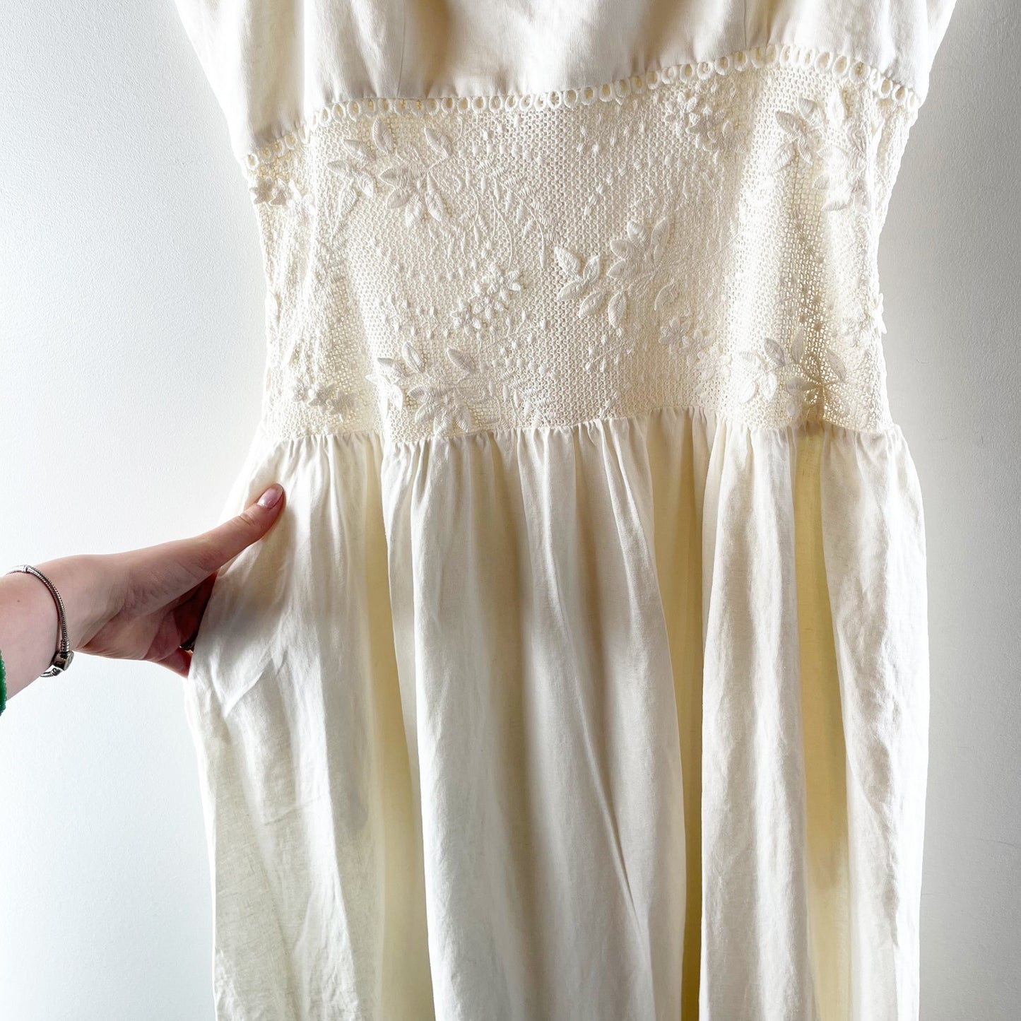 Steve Madden Enza Sleeveless Lace Trim Drop Waist Midi Dress Antique Cream 6