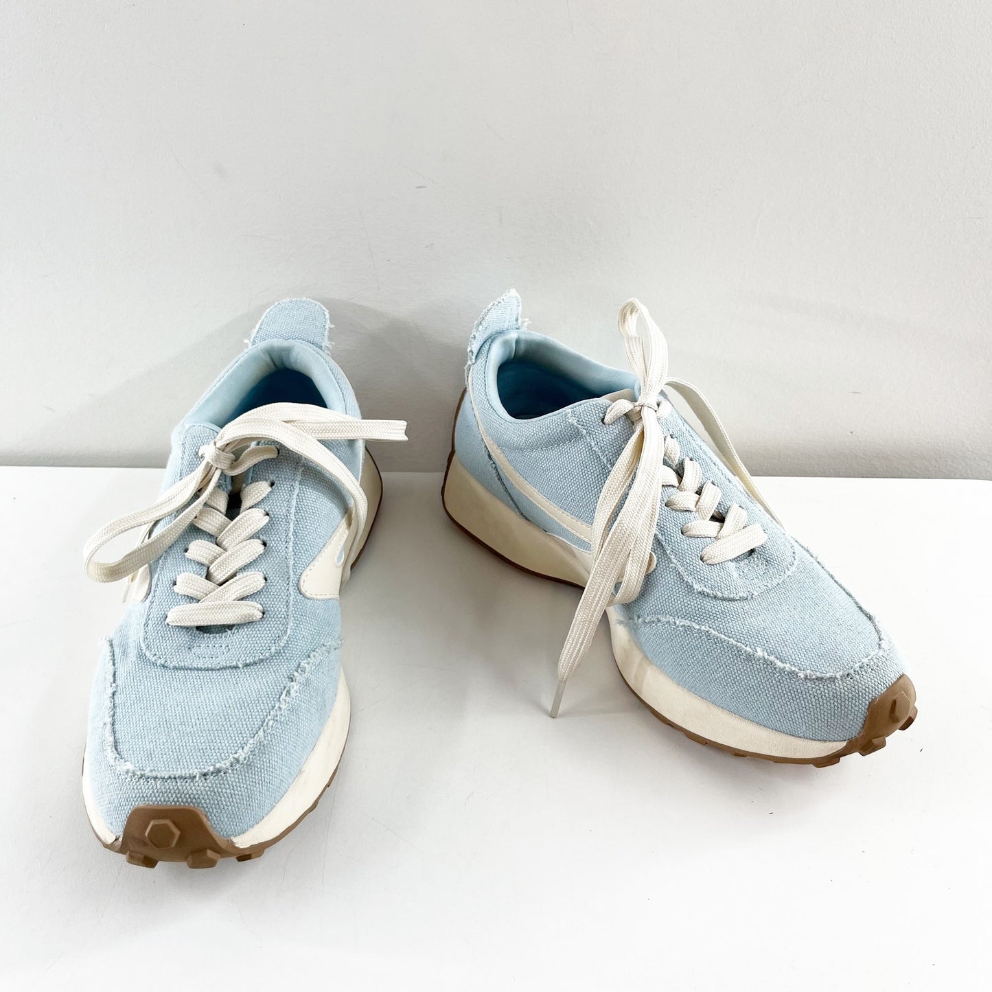 Dolce Vita DV Braiden Low Top Running Sneaker Shoes Light Blue White 8