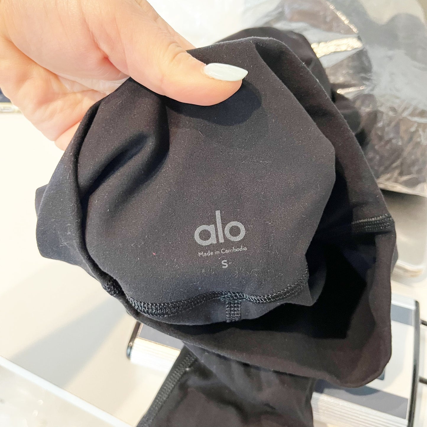 Alo Alosoft High-Waist 7/8 Highlight Leggings Black Small