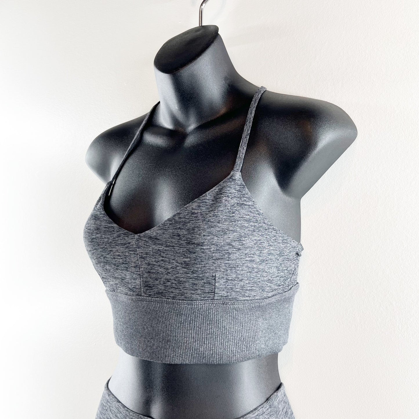 ALO Alosoft Lavish Sports Bra and Highlight 7/8 Leggings Set Dark Heather Gray