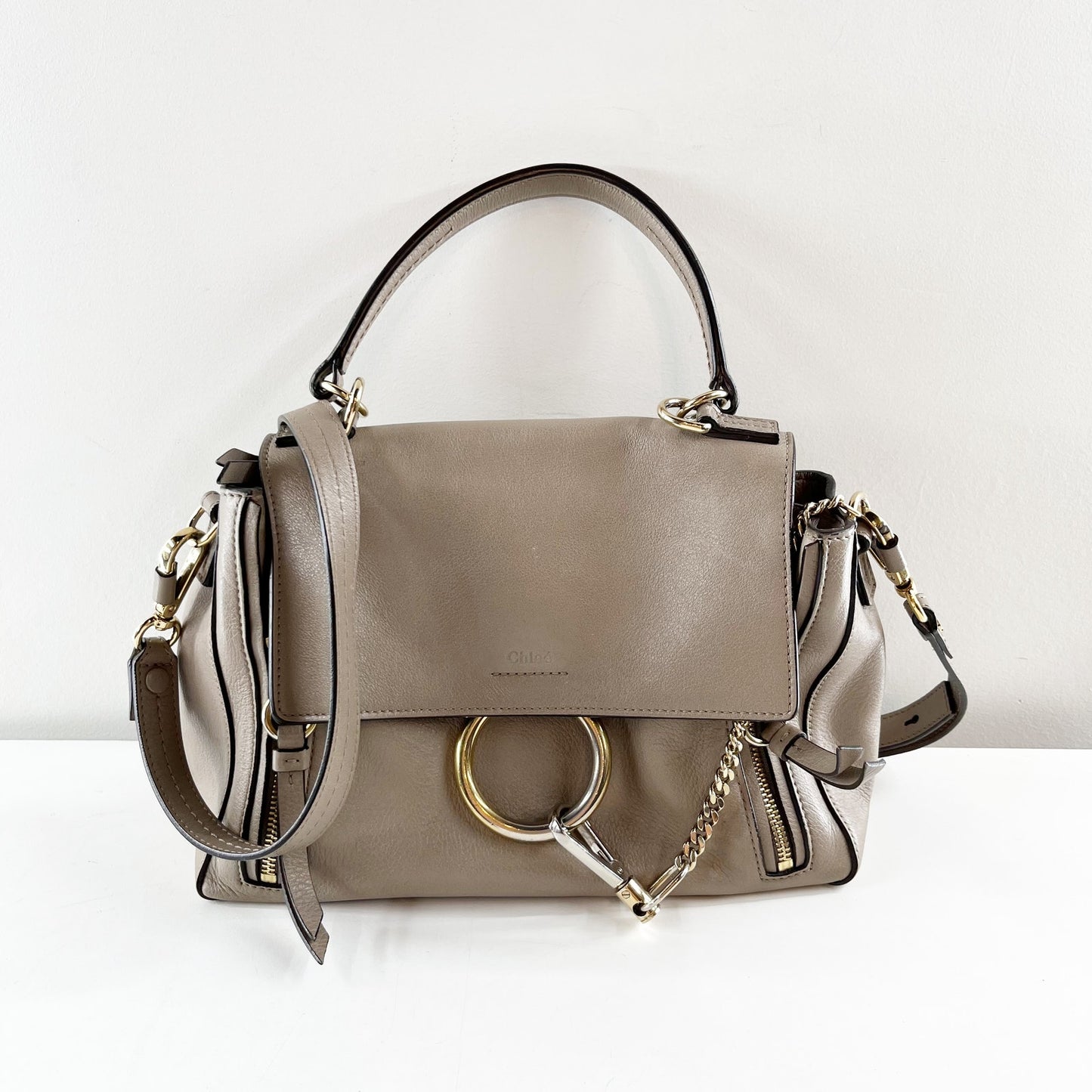 Chloé Faye Leather Crossbody Day Bag Purse Motty Grey