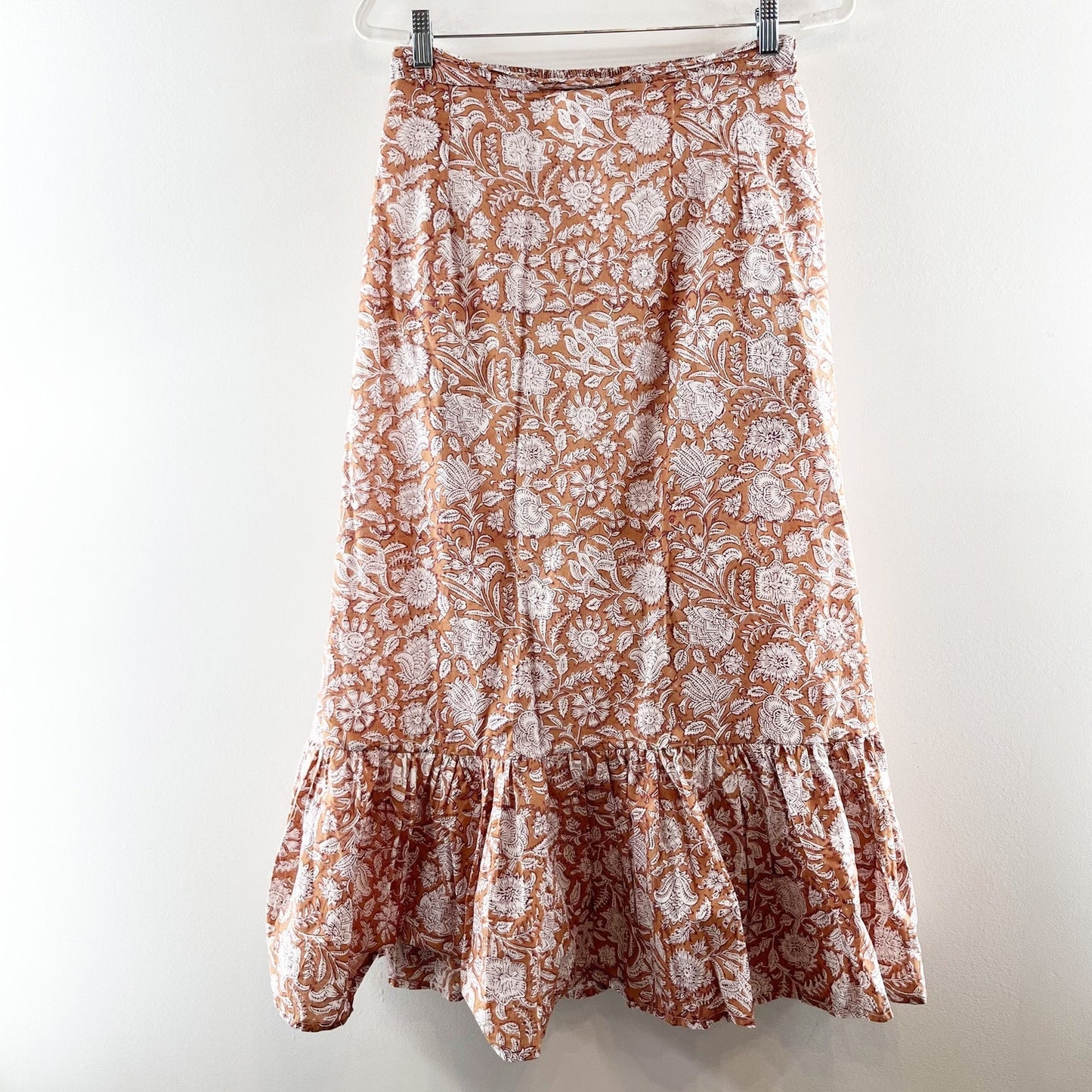 Le Bazar Coastal Floral Tiered Ruffle Hem Midi Skirt Terracotta Small