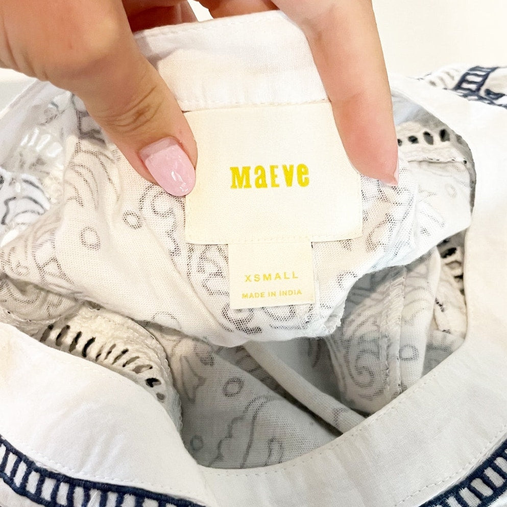 Maeve Anthropologie Ester Embroidered Tee Shirt Top White Blue XS
