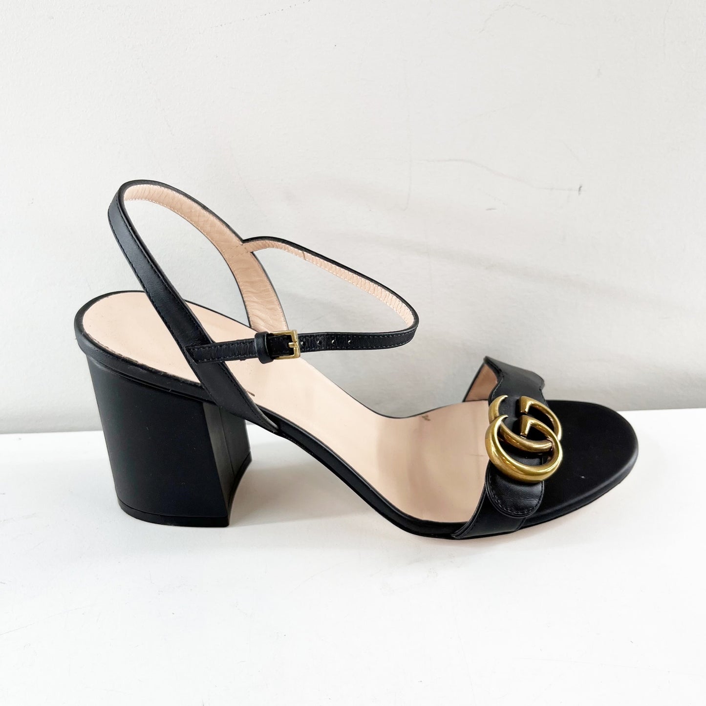 Gucci Marmont Leather Gold GG Logo Block Heel Ankle Strap Pump Sandals Black 39