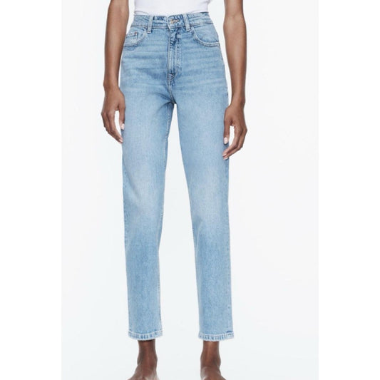 ZARA High Rise Slim Fit Ankle Mom Jeans Light Wash Blue 6