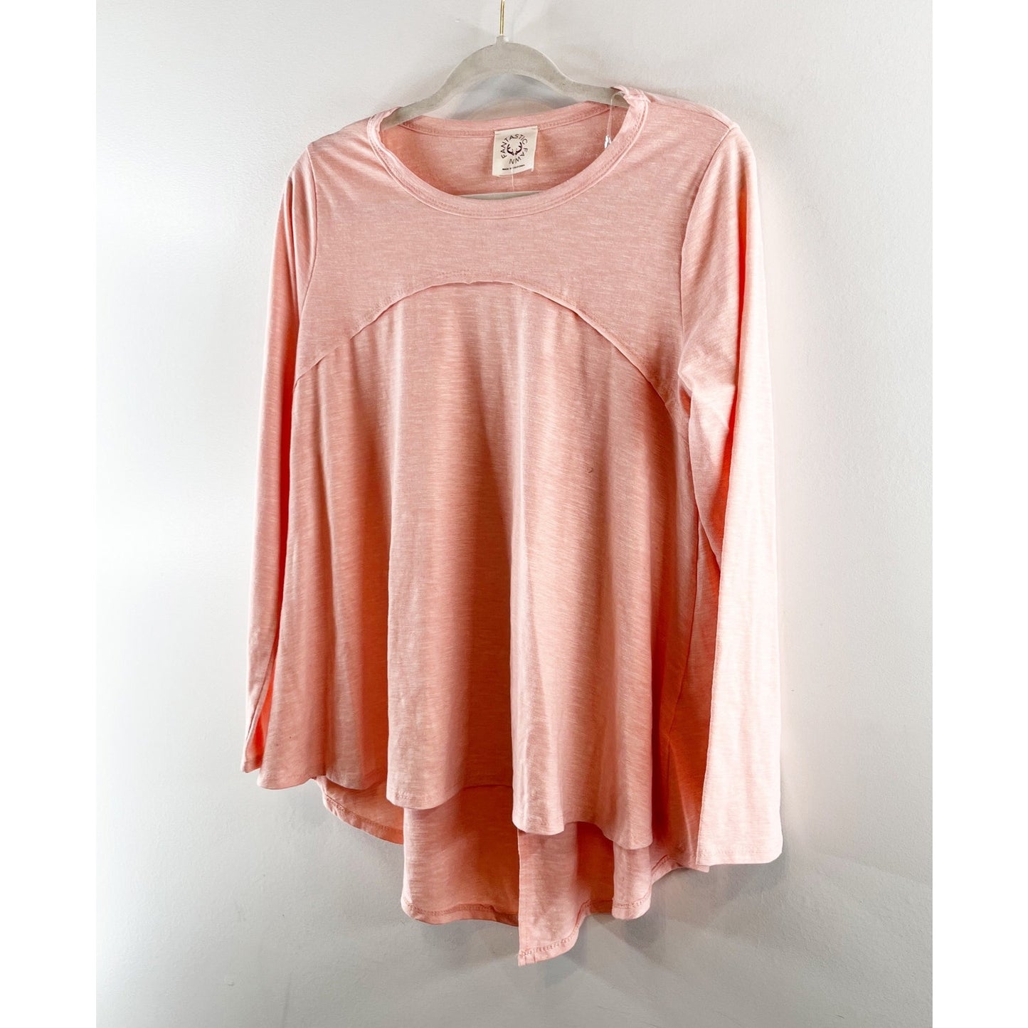 Fantastic Fawn Long Sleeve Crew Neck Back Vent Hi-Low T-Shirt Peach Small