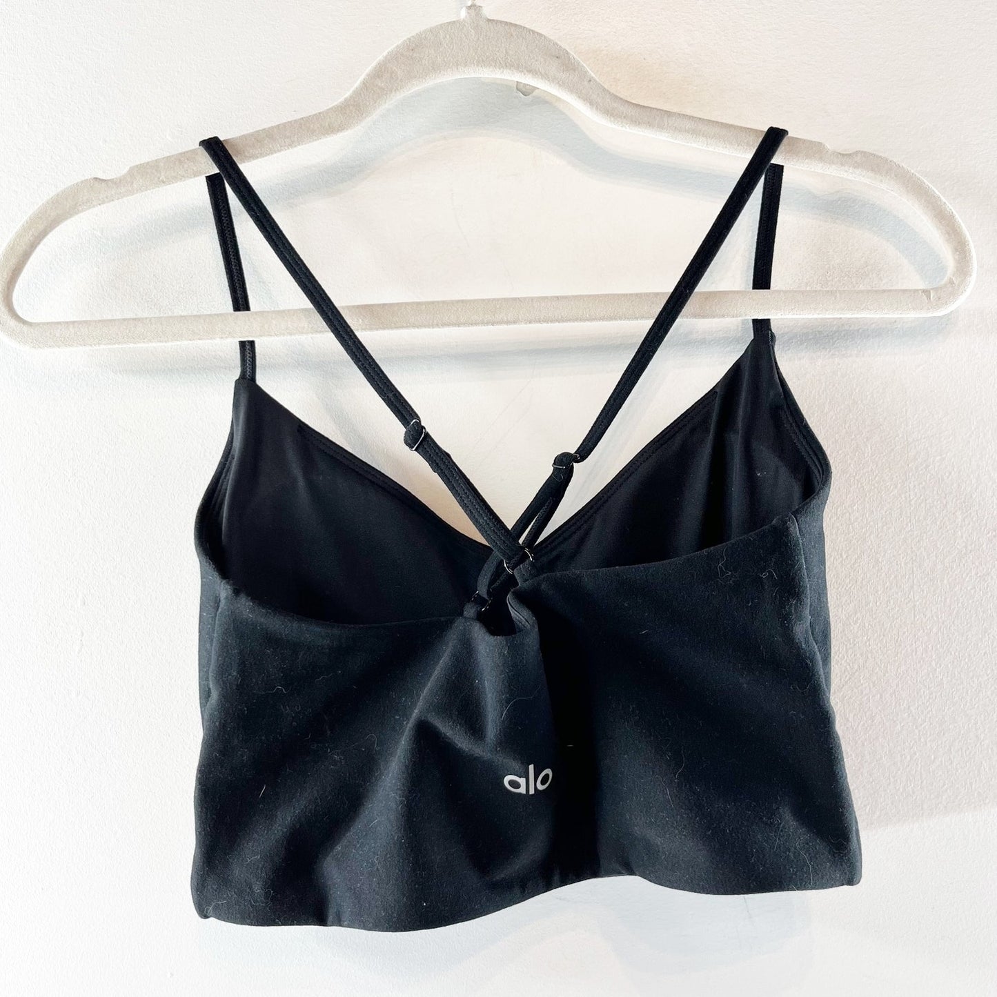 Alo Yoga Alosoft Highlight Cutout Sports Bra Top Black Small