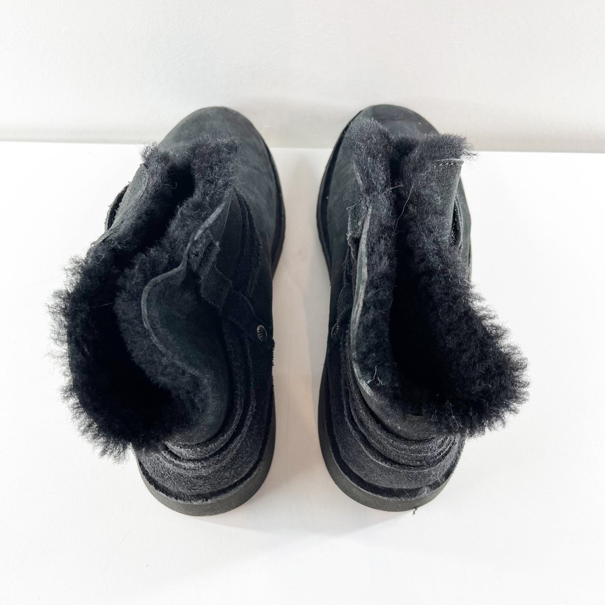UGG Pasqual Shearling Lined Mini Winter Boot Booties Black 8