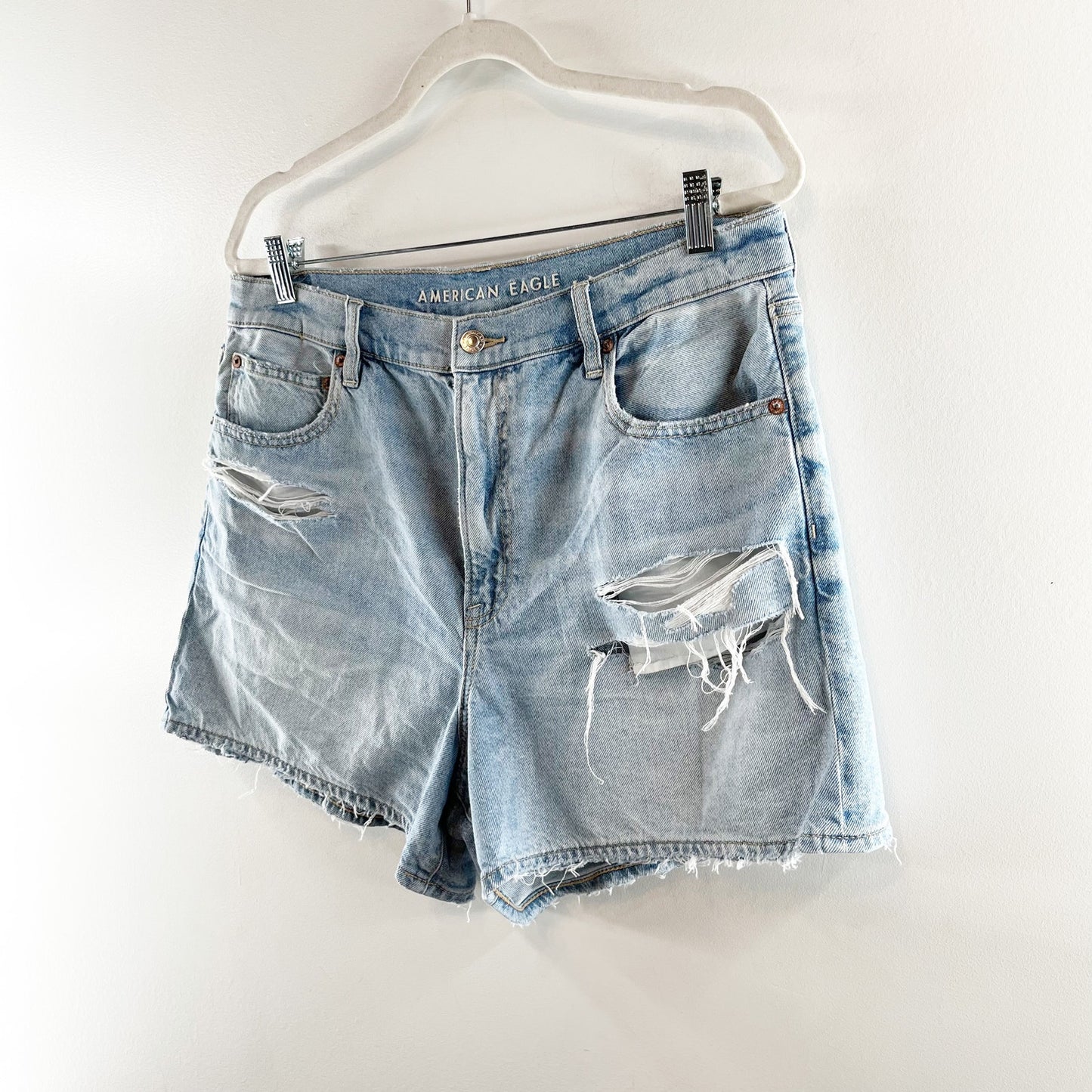 American Eagle The Highest Rise 90's Boyfriend Shorts Distressed Blue 14