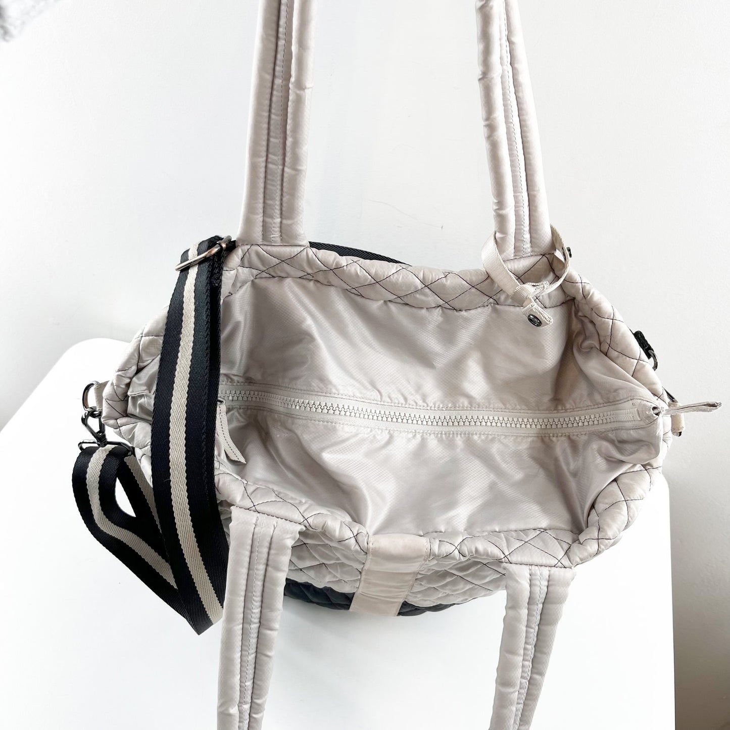 Oliver Thomas Kitchen Sink Colorblock Tote Quilted Bag Purse Gray Black