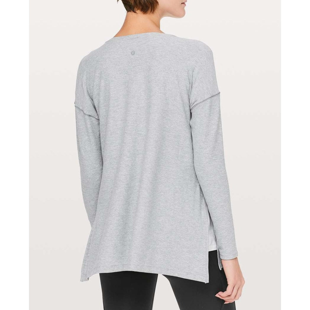 Lululemon Athletica Hit Unwind Long Sleeve T-Shirt Heathered Magnet Grey Small