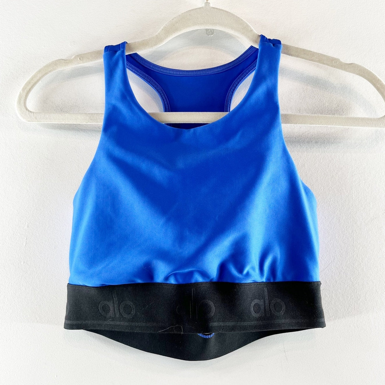 Alo Yoga Airlift Suit Up Sports Bra High Neck Cutout Black Logo Band Blue Small
