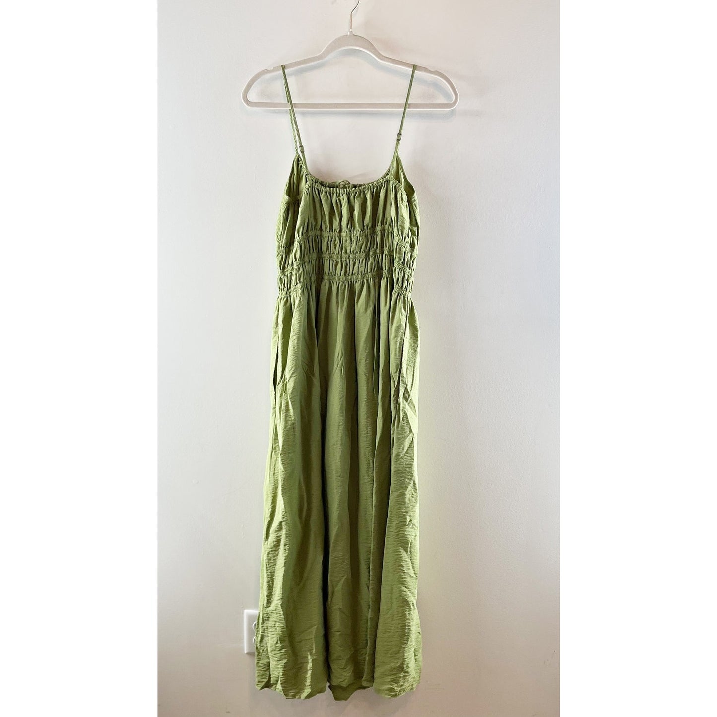 Abercrombie & Fitch Sleeveless Smocked Tie-Front Maxi Dress Bottle Green Large