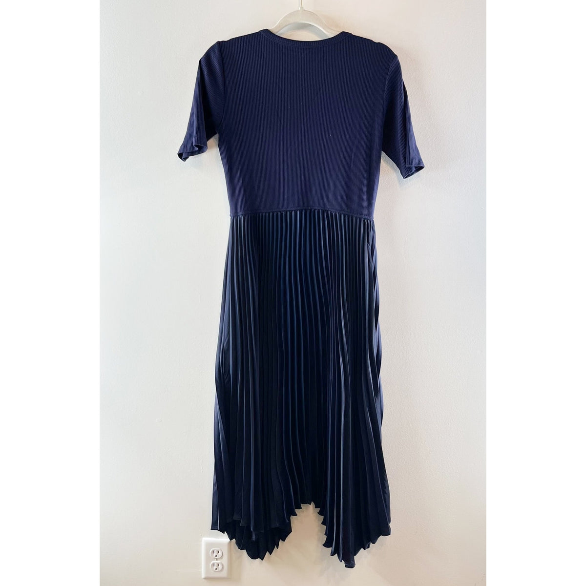 GAP Satin Pleated Short Sleeve Midi Dress Navy Blue