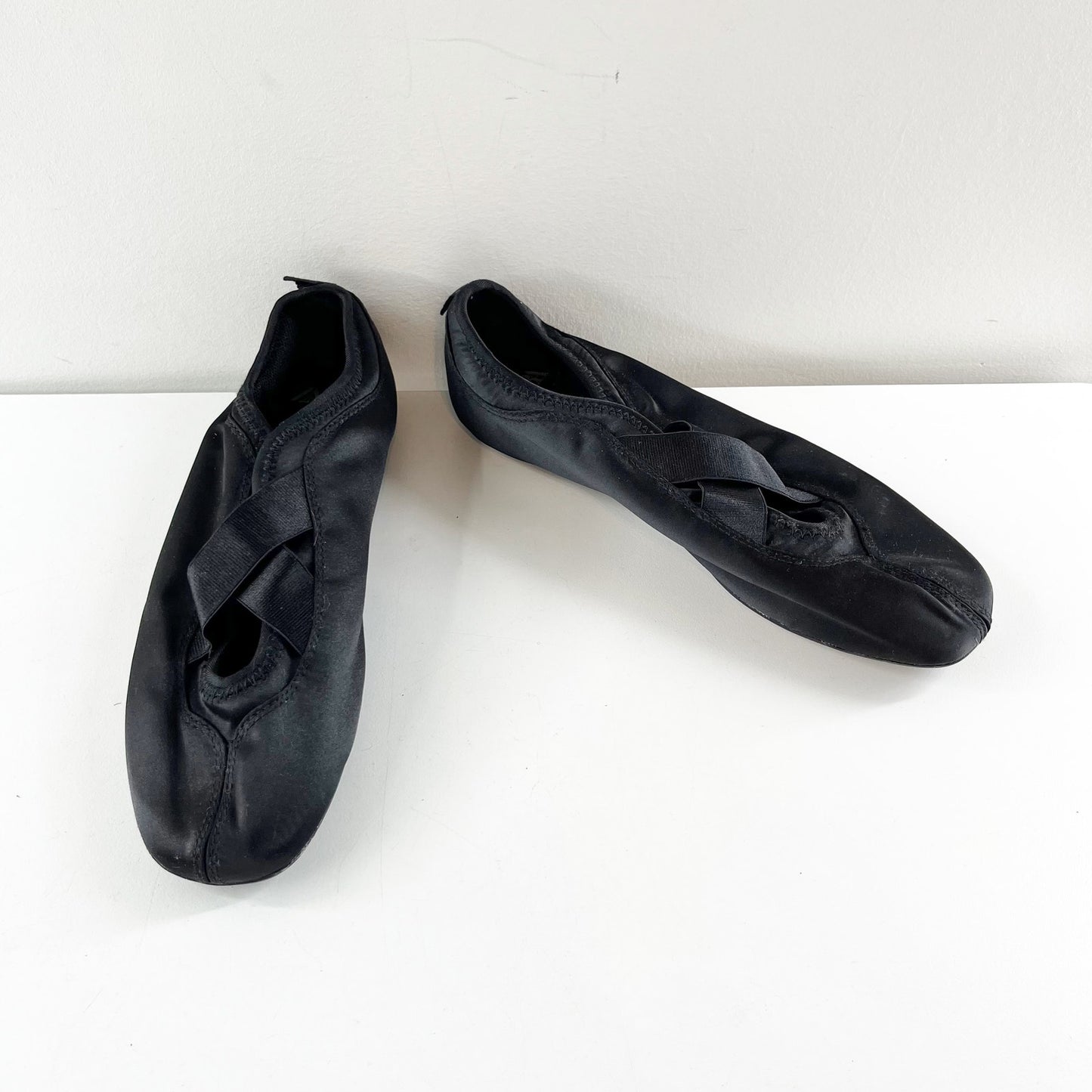Zara Satin-Effect Slip On Crossed Elastic Strap Athletic Ballet Flat Black EU 37