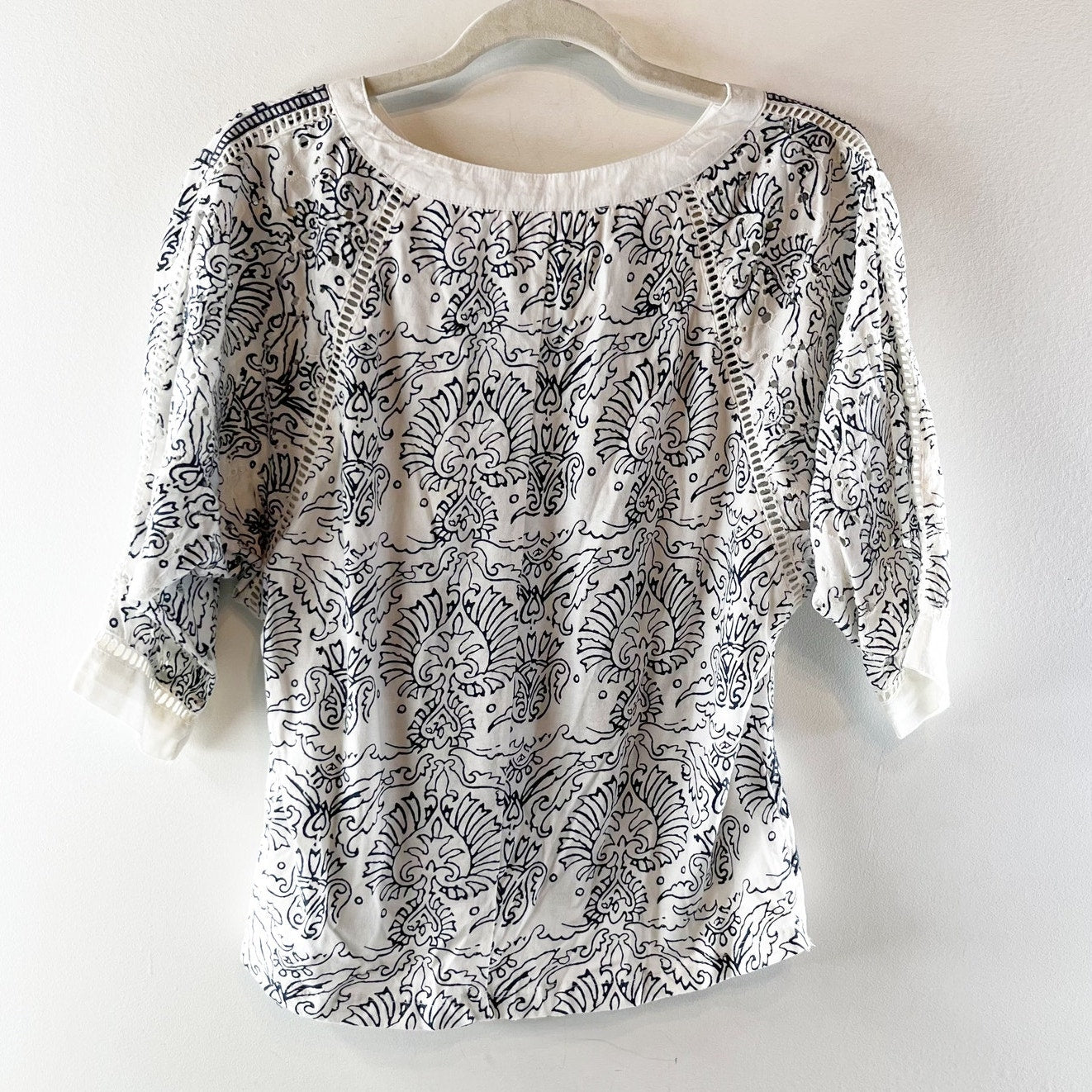 Maeve Anthropologie Ester Embroidered Tee Shirt Top White Blue XS