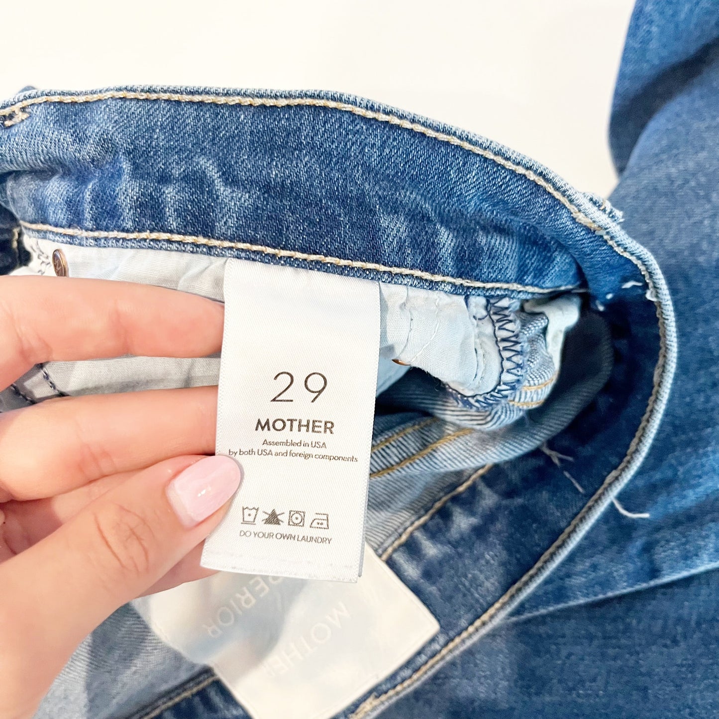 Mother The Weekender Mid Rise Denim Flared Jeans It's A Small World 29