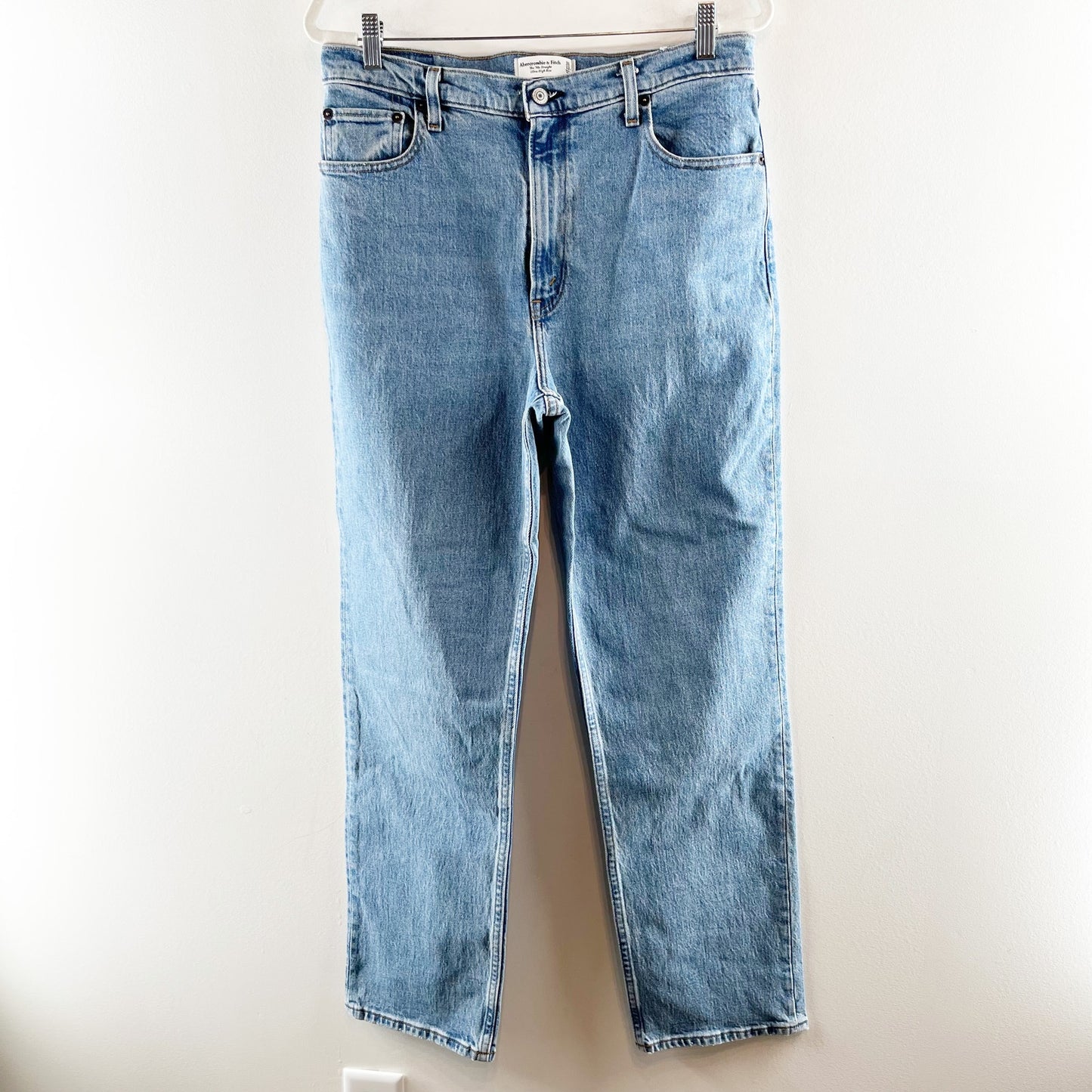 Abercrombie & Fitch Ultra High Rise 90s Straight Denim Jeans Medium Wash 31 / 12
